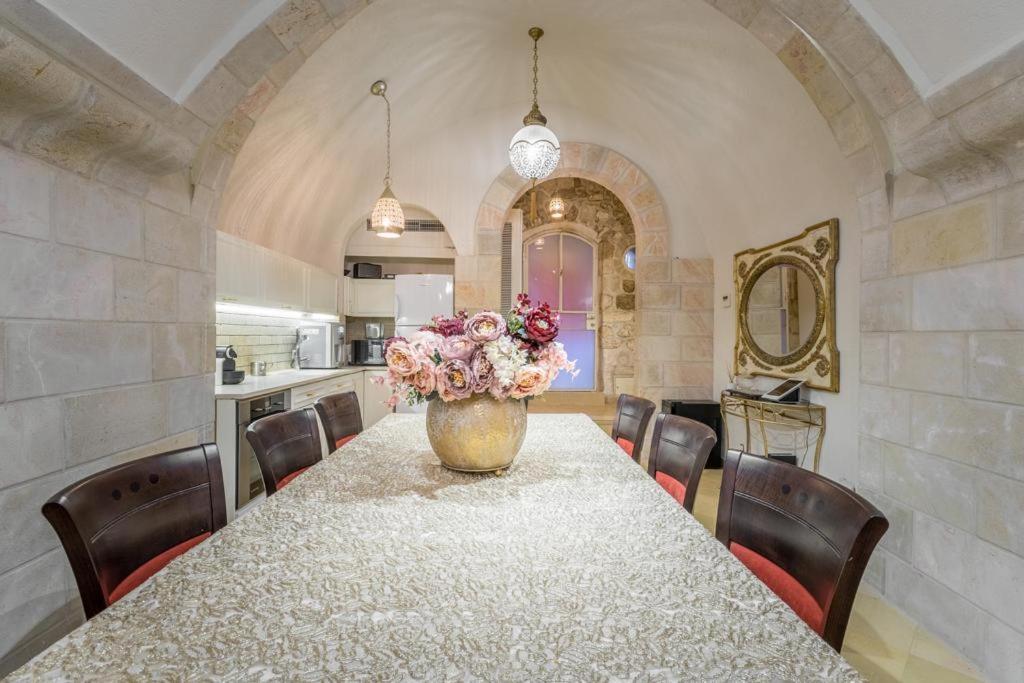 Western Wall Luxury House - Avraham Jerusalem Exterior photo